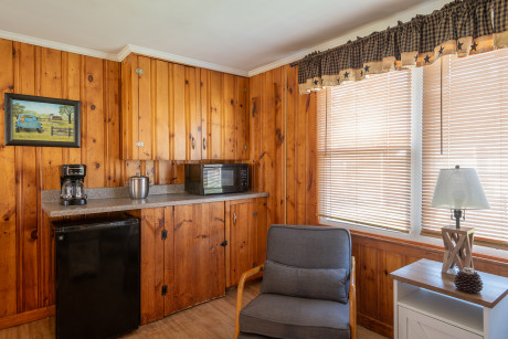 Two Bedroom Cottage King Bedroom