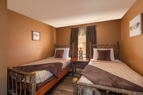 Two Bedroom Cottage Twin Bedroom